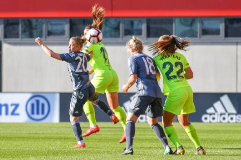 Fussball UEFA Womens Champions League, 21.04.2019, FC Bayern Muenchen - FC Barcelona Barca Fussball UEFA Womens Champions League, 21.04.2019, FC Bayern Muenchen - FC Barcelona, in Muenchen, FCB Campus, Bayern, Deutschland. Leonie Maier 20, FC Bayern Frauen, Alexia 11, FC Barcelona Frauen DFL REGULATIONS PROHIBIT ANY USE OF PHOTOGRAPHS AS IMAGE SEQUENCES AND OR QUASI VIDEO. (