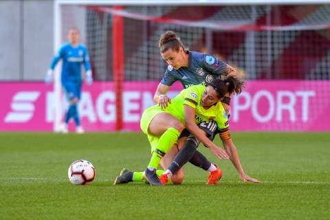 Fussball UEFA Womens Champions League, 21.04.2019, FC Bayern Muenchen - FC Barcelona Barca Fussball UEFA Womens Champions League, 21.04.2019, FC Bayern Muenchen - FC Barcelona, in Muenchen, FCB Campus, Bayern, Deutschland.Simone Laudehr 21, FC Bayern Frauen DFL REGULATIONS PROHIBIT ANY USE OF PHOTOGRAPHS AS IMAGE SEQUENCES AND OR QUASI VIDEO. (
