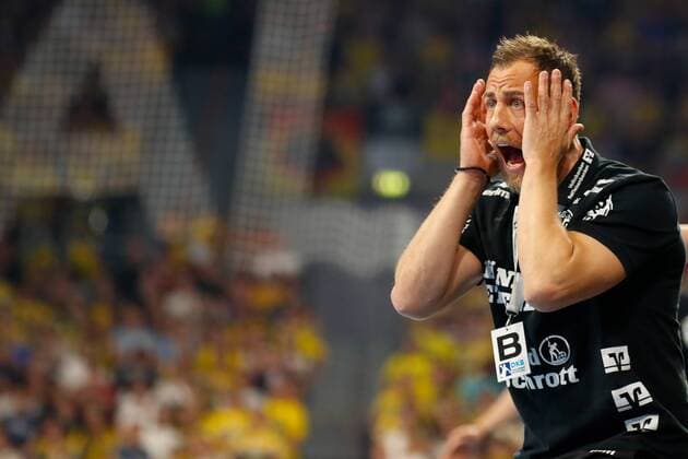 Sport Themen der Woche KW16 Sport Bilder des Tages Rhein-Neckar Loewen vs. SG Flensburg-Handewitt 21.04.2019 SAP Arena in Mannheim DKB Handball Bundesliga Trainer Maik Machulla (Flensburg), Aktion Einzelbild Gestik Geste gestikuliert Mimik starker Gesichtsausdruck Emotion *** Rhein Neckar Loewen vs SG Flensburg Handewitt 21 04 2019 SAP Arena in Mannheim DKB Handball Bundesliga coach Maik Machulla Flensburg action single picture gesture gesture gesture gesture mimic strong facial expression emotion
