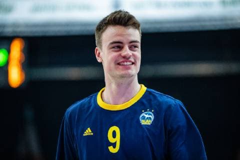Jonas Mattisseck 9 (Alba Berlin) waehrend der Begegnung in der 1. Bundesliga (Herren) Saison 2018-2019 zwischen Mitteldeutscher BC und Alba Berlin in der Arena Leipzig am 20. April 2019 in Leipzig, Sachsen, Deutschland