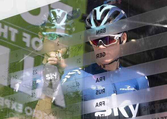 22.04.2019, Kufstein, AUT, Tour of the Alps, 1. Etappe, Kufstein - Kufstein, 144km, im Bild Christopher Froome (GBR, Team Sky) during the 1st Stage of the Tour of the Alps Cyling Race from Kufstein to Kufstein (144km) in in Kufstein, Austria on 2019 04 22. Kufstein