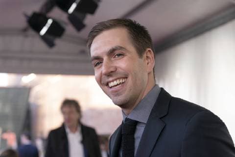 Hall of Fame DFB-Stiftung Deutsches Fußballmuseum Dortmund Philipp Lahm ehemaliger deutscher Fußballspieler und Kapitän der deutschen Nationlmannschaft bei der Eröffnungsgala des HALL OF FAME am 01.April 2019 auf dem Roten Teppich in Dortmund Dortmund Dortmund Mitte NRW Deutschland