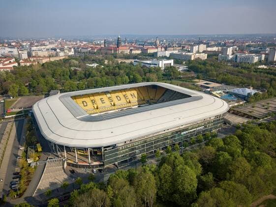 Fußball, Stadiongeschichte SG Dynamo Dresden Luftbildaufnahme vom Rudolf-Harbig-Stadion am Morgen. 24.04.2019, Dresden, Fussball, GER, 2. Bundesliga, 2. BL, Saison 2018 2019, Rudolf-Harbig-Stadion, SG Dynamo Dresden