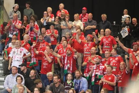 SG Flensburg-Handewitt vs Telekom Veszprem HC, Handball, EHF Champions League Viertelfinale, 24.04.19 Fans von Telekom Veszprem HC