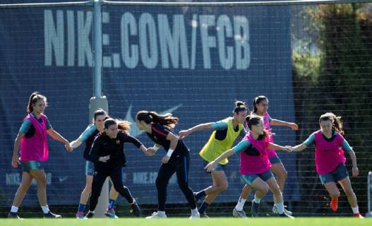 Women s FC Barcelona Barca team trains at club s complex in Sant Joan Despi, Barcelona, northeastern Spain, 26 April 2019. The team prepares its upcoming UEFA Women s Champions League semi-final second leg game against Bayern Munich on 28 April. Women s FC Barcelona team training session !ACHTUNG: NUR REDAKTIONELLE NUTZUNG!  Copyright: xEnricxFontcubertax GRAFCAT7926 20190426-636918871068796596