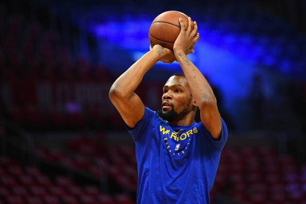 LOS ANGELES, CA - APRIL 26: Golden State Warriors Forward Kevin Durant (35) warms up before game six of the first round of the 2019 NBA Basketball Herren USA Playoffs between the Golden State Warriors and the Los Angeles Clippers on April 26, 2019 at Staples Center in Los Angeles, CA. (Photo by Brian Rothmuller Icon Sportswire) NBA: APR 21 NBA Playoffs First Round - Warriors at Clippers - Game Six Icon190426001