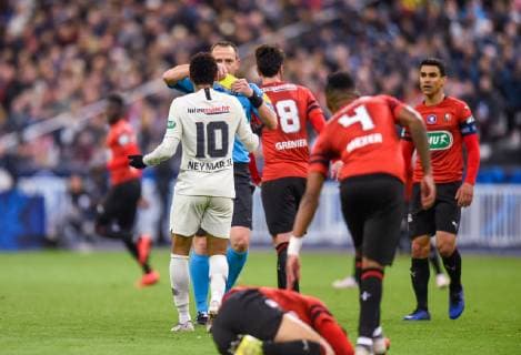 Carton jaune pour Neymar Jr ( PSG ) - Rudy Buquet ( arbitre ) FOOTBALL : Stade Rennais vs Paris Saint Germain - Finale Coupe de France - 27 04 2019 FedericoPestellini Panoramic 