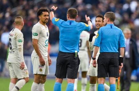 Neymar Jr ( PSG ) - Rudy Buquet ( arbitre ) - Marquinhos ( PSG ) FOOTBALL : Stade Rennais vs Paris Saint Germain - Finale Coupe de France - 27 04 2019 FedericoPestellini Panoramic 
