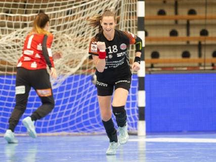 18 Iveta Luzumova (Thüringer HC), Frisch Auf! Göppingen vs. Thüringer HC, Handball, Frauen, 1. Bundesliga, 27.04.2019 Frisch Auf! Göppingen vs. Thüringer HC, Handball, Frauen, 1. Bundesliga, 27.04.2019 Göppingen Copyright: xEIBNER Michael_Schmidtx EP_MST