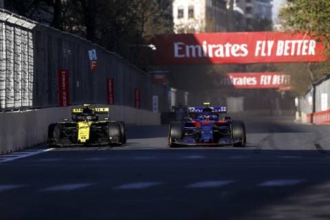 Motorsports: FIA Formula One World Championship WM Weltmeisterschaft 2019, Grand Prix of Azerbaijan, 27 Nico Hulkenberg (GER, Renault F1 Team), 23 Alexander Albon (THA, Red Bull Toro Rosso Honda), Baku Azerbaijan