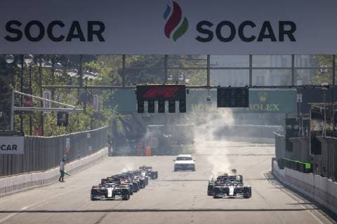 Motorsports: FIA Formula One World Championship WM Weltmeisterschaft 2019, Grand Prix of Azerbaijan, Start, 44 Lewis Hamilton (GBR, Mercedes AMG Petronas Motorsport), 77 Valtteri Bottas (FIN, Mercedes AMG Petronas Motorsport), Baku Azerbaijan