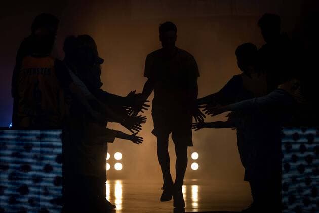 Basketball Berlin 28.04.2019 easyCredit-BBL 1. Bundesliga Saison 2018 2019 Alba Berlin - FC Bayern München Teamvorstellung Alba Jonas Mattisseck (Alba Berlin, No.09) Fans