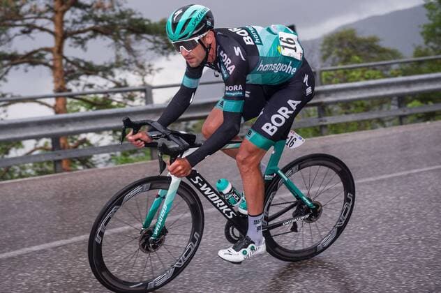 Andreas Schillinger (GER BORA-hansgrohe) - Aktion Rennszene - Querformat - quer - horizontal - Event Veranstaltung: 43. Tour of the Alps - 5.Etappe Stage 5: Caldaro Kaltern to Bolzano Bozen 147.8 km - Ort Location: Bozen - Region: Trentino - Land Country: Italien Italy - Datum Date: 26.04.2019 Cycling Radsport 43. Tour of the Alps - 5.Etappe 26.04.2019