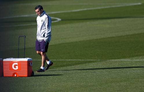 FC Barcelona Barca s head coach, Ernesto Valverde, leads a training session at the club s Joan Gamper sports city in Barcelona, Spain, 30 April 2019. FC Barcelona will face Liverpool in the UEFA Champions League s semifinals first leg match at the Camp Nou stadium on the upcoming 01 May. FC Barcelona training session !ACHTUNG: NUR REDAKTIONELLE NUTZUNG!  Copyright: xEnricxFontcubertax GRAF1134 20190430-636922499835614710