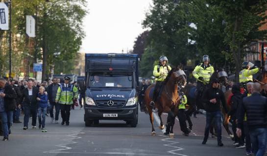 Fans are moved along by mounted police with before the UEFA Champions League match at the Tottenham Hotspur Stadium, London. Picture date: 30th April 2019. Picture credit should read: David Klein Sportimage EDITORIAL USE ONLY. No use with unauthorised audio, video, data, fixture lists, club league logos or live services. Online in-match use limited to 120 images, no video emulation. No use in betting, games or single club league player publications. SPI-0063-0014