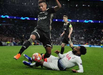 Football - 2018 2019 UEFA Champions League - Semi-Final, First Leg: Tottenham Hotspur vs. Ajax David Neres of Ajax and Danny Rose of Spurs, at The Tottenham Hotspur Stadium. COLORSPORT ANDREW COWIE 