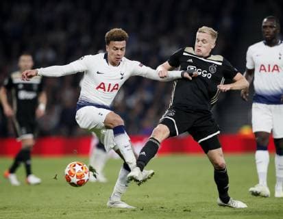 Dele Alli of Tottenham and Donny van de Beek of Ajax during the UEFA Champions League match at the Tottenham Hotspur Stadium, London. Picture date: 30th April 2019. Picture credit should read: David Klein Sportimage EDITORIAL USE ONLY. No use with unauthorised audio, video, data, fixture lists, club league logos or live services. Online in-match use limited to 120 images, no video emulation. No use in betting, games or single club league player publications. SPI-0063-0120