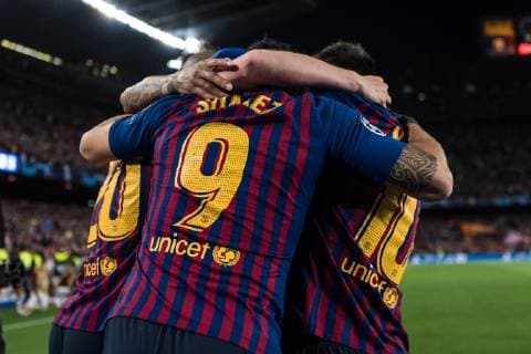 Barcelona, Spain, 01.05.2019, UEFA Champions League - 2018 19 Season, Halblfinale, 2. Runde, FC Barcelona Barca - FC Liverpool, Luis Suarez (Barcelona) celebrates his team s first goal 1:0 with team mates ( DeFodi059