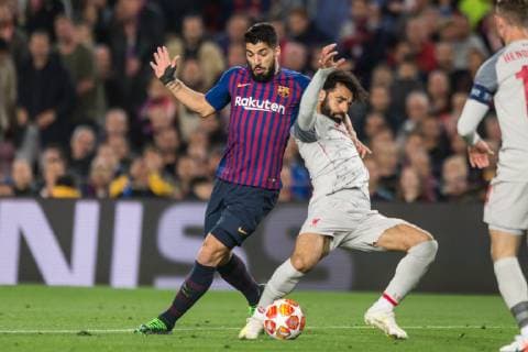 Barcelona, Spain, 01.05.2019, UEFA Champions League - 2018 19 Season, Halblfinale, 2. Runde, FC Barcelona Barca - FC Liverpool, Luis Suarez (Barcelona) and Mohamed Salah (Liverpool) battle for the ball ( DeFodi059