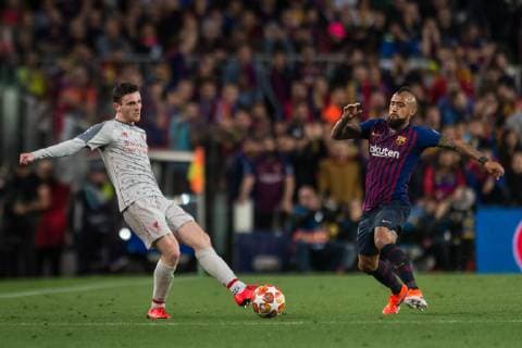 Barcelona, Spain, 01.05.2019, UEFA Champions League - 2018 19 Season, Halblfinale, 2. Runde, FC Barcelona Barca - FC Liverpool, Andy Robertson (Liverpool) and Arturo Vidal (Barcelona) battle for the ball ( DeFodi059