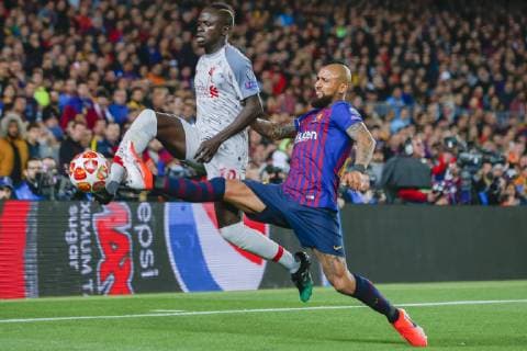 Futbol, Barceona vs Liverpool El jugador del Barcelona Arturo Vidal lucha por el balon en el estadio Camp Nou de Barcelona, Espana. 1 05 2019 Ferran ZuerasPhotosport Barceona vs Liverpool Champions League 2018 