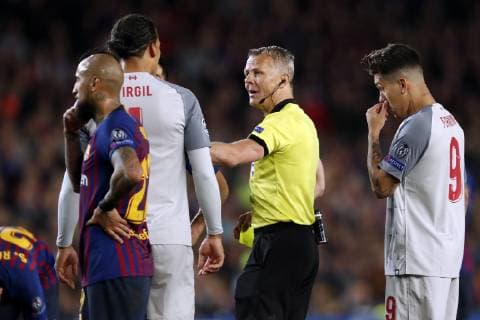 (l-r) Arturo Vidal of FC Barcelona Barca Virgil van Dijk of Liverpool FC, referee Bjorn Kuipers, Roberto Firmino of Liverpool FC during the UEFA Champions League semi final match between FC Barcelona and Liverpool FC at Camp Nou on May 01, 2019 in Barcelona, Spain UEFA Champions League 2018 2019 xVIxVIxImagesx xMauricexvanxSteenxIVx 14343193
