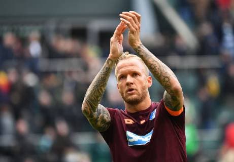04.05.2019, xjhx, Fussball 1.Bundesliga, Borussia Moenchengladbach - TSG 1899 Hoffenheim emspor, v.l. Kevin Vogt (1899 Hoffenheim) bedankt bedanken sich bei den Fans (DFL DFB REGULATIONS PROHIBIT ANY USE OF PHOTOGRAPHS as IMAGE SEQUENCES and or QUASI-VIDEO) Moenchengladbach *** 04 05 2019 xjhx Soccer 1 Bundesliga Borussia Moenchengladbach TSG 1899 Hoffenheim emspor v l Kevin Vogt 1899 Hoffenheim thanks the fans DFL DFB REGULATIONS PROHIBIT ANY USE OF PHOTOGRAPHS as IMAGE SEQUENCES and or QUASI VIDEO Moenchengladbach