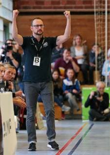 04.05.2019, Deutschland, Ludwigsburg, Handball 1. Bundesliga Frauen 24. Spieltag, Saison 2018 2019 SG BBM Bietigheim vs. BVB Borussia Dortmund: Trainer Martin Albertsen (BBM) jubelt, Jubel