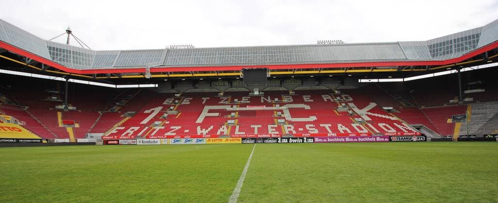 04.05.2019, xmohx, Fussball 3.Liga, 1.FC Kaiserslautern - Spvgg Unterhaching emspor, v.l. Fritz-Walter-Stadion mit Sicht aus dem Innenraum (DFL DFB REGULATIONS PROHIBIT ANY USE OF PHOTOGRAPHS as IMAGE SEQUENCES and or QUASI-VIDEO) Kaiserslautern