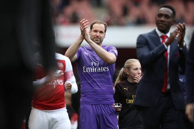 Sport Themen der Woche KW18 Sport Bilder des Tages Petr Cech (A) thanks the fans as he finishes his career at Arsenal. The Emirates Stadium, London, UK on May 5, 2019. **Editorial use only, license required for commercial use. No use in betting, games or a single club league player publications** 