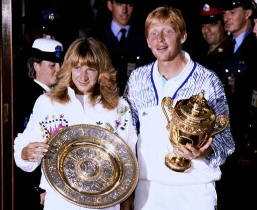 GRAF Stefanie Steffi GER mit Wimbledon Schale und Wimbledonsieger BECKER Boris mit Pokal Tennis All England Lawn Tennis 1989 in Wimbledon am 09.Juli 1989 in Wimbledon