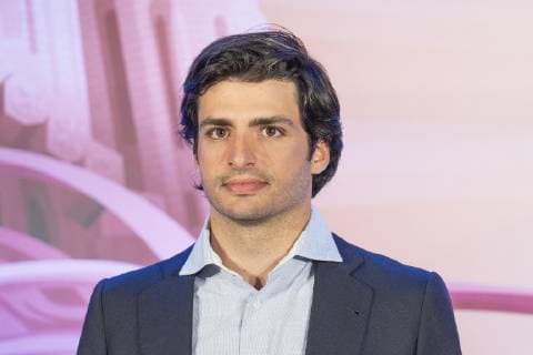 May 6, 2019 - Madrid, Spain - Spanish Formula One driver Carlos Sainz Jr of McLaren Renault poses for the photographers during the presentation of Spanish F1 Grand Prix 2019 in Madrid, Spain, 06 May 2019. Spanish F1 Grand Prix 2019 will be held next 12 May at Circuit de Barcelona-Catalunya in Barcelona. The Presentation Of Spanish F1 Grand Prix 2019  - ZUMAn230 20190506_zaa_n230_519 Copyright: xOscarxGonzalezx