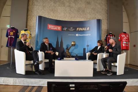 Gesprächsrunde mit David Szlezak, l-r, Michael Wiederer, Henriette Reker und Markus Floth ,l-r, am 07.05.2019 in Köln bei der Ziehung der Halbfinalgegner des VELUX EHF Champions League FINAL4 2019, dem Saisonhöhepunkt des europäischen Spitzenhandballs, das am 01. und 02. Juni 2019 in Kökn stattfindet.
