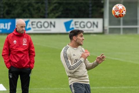 Ajax Amsterdam Training Session Erik ten Hag, Lisandro Magallan during the Ajax Amsterdam Training Session at Amsterdam Arena, Amsterdam Content Not Available For UK Newspapers Copyright: xSjoerdxTullenaarx FIL-13222-0027