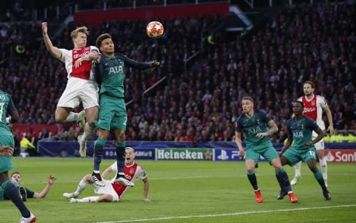 Matthijs de Ligt of Ajax scores the first goal of the match during the UEFA Champions League match at the Johan Cruyff Arena, Amsterdam. Picture date: 8th May 2019. Picture credit should read: David Klein Sportimage EDITORIAL USE ONLY. No use with unauthorised audio, video, data, fixture lists, club league logos or live services. Online in-match use limited to 120 images, no video emulation. No use in betting, games or single club league player publications. SPI-0075-0013