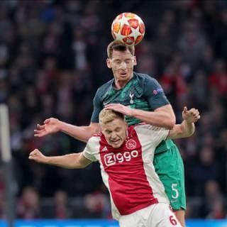 AMSTERDAM, 08-05-2019 Stadium Johan CruyffArena, Season 2018 2019 Champions League semi final second leg. Ajax player Donny van de Beek and Tottenham Hotspur player Jan Vertonghen (TOP) during the game Ajax - Tottenham Hotspur . Ajax - Tottenham Hotspur  x3350293x Copyright: