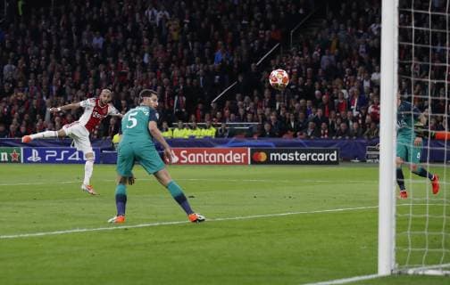 Hakim Ziyech of Ajax scores their second goal of the match during the UEFA Champions League match at the Johan Cruyff Arena, Amsterdam. Picture date: 8th May 2019. Picture credit should read: David Klein Sportimage EDITORIAL USE ONLY. No use with unauthorised audio, video, data, fixture lists, club league logos or live services. Online in-match use limited to 120 images, no video emulation. No use in betting, games or single club league player publications. SPI-0075-0036