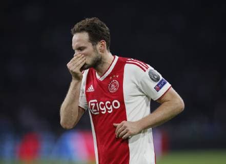 Dejected Daley Blind of Ajax during the UEFA Champions League match at the Johan Cruyff Arena, Amsterdam. Picture date: 8th May 2019. Picture credit should read: David Klein Sportimage EDITORIAL USE ONLY. No use with unauthorised audio, video, data, fixture lists, club league logos or live services. Online in-match use limited to 120 images, no video emulation. No use in betting, games or single club league player publications. SPI-0075-0081