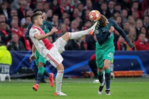 AMSTERDAM, 08-05-2019 Stadium Johan CruyffArena, Season 2018 2019 Champions League semi final second leg. Ajax player Dusan Tadic (L) and Tottenham Hotspur player Dele Alli (R) during the game Ajax - Tottenham Hotspur . Ajax - Tottenham Hotspur  x3350760x Copyright: