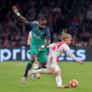AMSTERDAM, 08-05-2019 Stadium Johan CruyffArena, Season 2018 2019 Champions League semi final second leg. Tottenham Hotspur player Moussa Sissoko (L) and Ajax player Kasper Dolberg (R) during the game Ajax - Tottenham Hotspur . Ajax - Tottenham Hotspur  x3350951x Copyright: