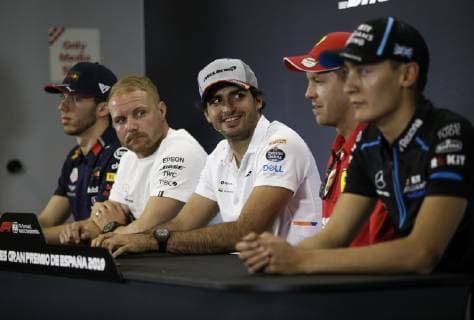Motorsports: FIA Formula One World Championship WM Weltmeisterschaft 2019, Grand Prix of Spain, 10 Pierre Gasly (FRA, Aston Martin Red Bull Racing), 77 Valtteri Bottas (FIN, Mercedes AMG Petronas Motorsport), 55 Carlos Sainz jr. (ESP, McLaren F1 Team), 5 Sebastian Vettel (GER, Scuderia Ferrari Mission Winnow), 63 George Russell (GBR, ROKiT Williams Racing), Barcelona Spain