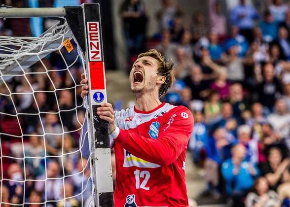 Sport Themen der Woche KW19 Sport Bilder des Tages TVB 1898 Stuttgart - TSV GWD Minden Maier, Jonas (TVB 1898 Stuttgart 12) beim Spiel in der Handball Bundesliga, TVB 1898 Stuttgart - TSV GWD Minden. Stuttgart. 09.05.19 Handball 30. Spieltag , Baden Wuerttemberg Deutschland *** TVB 1898 Stuttgart TSV GWD Minden Maier Jonas TVB 1898 Stuttgart 12 at the match in the Handball Bundesliga TVB 1898 Stuttgart TSV GWD Minden Stuttgart 09 05 19 Handball 30 Matchday Baden Wuerttemberg Germany