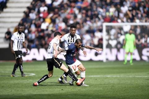 22 JEFF REINE ADELAIDE (SCO) - 13 DANI ALVES (PSG) FOOTBALL : Angers vs Paris SG - Ligue 1 Conforama - 11 05 2019 AnthonyBIBARD FEP Panoramic 