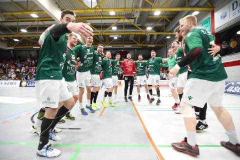 Siegesjubel bei DJK Rimpar Woelfe, TuS N-Luebbecke vs DJK Rimpar Woelfe, Handball, 2. Bundesliga, 11.05.2019, TuS N-Luebbecke vs DJK Rimpar Woelfe, Handball, 2. Bundesliga, 11.05.2019 Luebbecke Copyright: xEIBNER JanxStrohdiekx EP_JSK