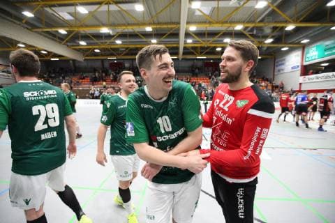 Siegesjubel bei Lukas Boehm (DJK Rimpar Woelfe 10)(links) und Max Brustmann (DJK Rimpar Woelfe 22)(rechts) , TuS N-Luebbecke vs DJK Rimpar Woelfe, Handball, 2. Bundesliga, 11.05.2019, TuS N-Luebbecke vs DJK Rimpar Woelfe, Handball, 2. Bundesliga, 11.05.2019 Luebbecke Copyright: xEIBNER JanxStrohdiekx EP_JSK