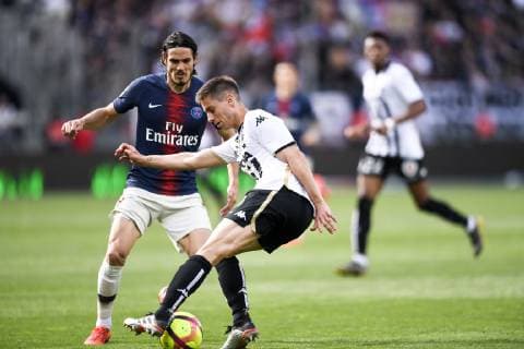 09 EDINSON CAVANI (PSG) - 26 THEO PELLENARD (SCO) FOOTBALL : Angers vs Paris SG - Ligue 1 Conforama - 11 05 2019 AnthonyBIBARD FEP Panoramic 