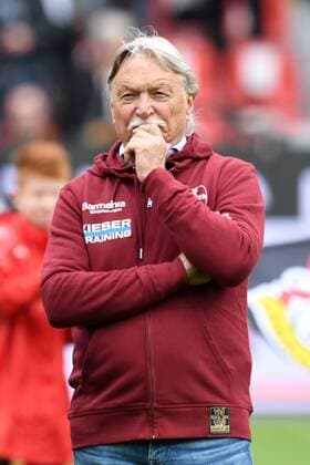Fußball, Trainerhistorie, Rot-Weiß Oberhausen Fred Werner Bockholt ( Bayer 04 Leverkusen ) im Legenden Outfit. 11.05.2019, Fussball, 1. Bundesliga, Bayer 04 Leverkusen vs Schalke 04 DFL REGULATIONS PROHIBIT ANY USE OF PHOTOGRAPHS AS IMAGE SEQUENCES AND OR QUASI-VIDEO 11.05.2019, Fussball, 1. Bundesliga, Bayer 04 Leverkusen vs Schalke 04 Leverkusen Copyright: xThomasxThienelx Eibner-Pressefotox EP_ttl