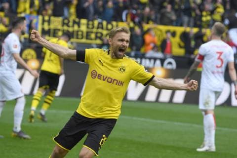 Fussball, 1.BL Saison 2018 2019, Borussia Dortmund vs Fortuna Düsseldorf 11.05.2019, Signal Iduna Park, Dortmund, Marcel Schmelzer, BVB, Aktion, Einzelbild, *** Soccer 1 BL Season 2018 2019 Borussia Dortmund vs. Fortuna Düsseldorf 11 05 2019 Signal Iduna Park Dortmund Marcel Schmelzer BVB Action single picture