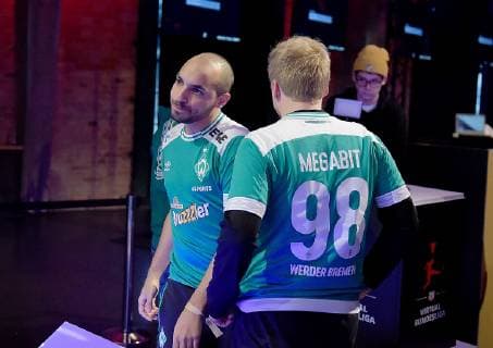 12.05.2019, xlakx, Esports VBL, Grand Final - in Berlin 2019 emspor, v.l.Entaeuschung bei Mohammed MoAuba Harkous,Deutscher Meister ist Michael MegaBit Bittner (Xbox),SV Werder Bremen,steht beim «Grand Final» der Virtual Bundesliga (VBL) im Westhafen Event & Convention Center. Die 24 besten Spieler Deutschlands kämpfen aufgeteilt in vier Gruppen auf Xbox und Playstation um den Titel. (DFL DFB REGULATIONS PROHIBIT ANY USE OF PHOTOGRAPHS as IMAGE SEQUENCES and or QUASI-VIDEO) Berlin *** 12 05 2019 xlakx Esports VBL Grand Final in Berlin 2019 emspor v l Disappointment at Mohammed MoAuba Harkous German Champion is Michael MegaBit Bittner Xbox SV Werder Bremen is in the Grand Final of the Virtual Bundesliga VBL in the Westhafen Event Convention Center Germanys 24 best players fight in four groups on Xbox and Playstation for the title DFL DFB REGULATIONS PROHIBIT ANY USE OF PHOTOGRAPHS as IMAGE SEQUENCES and or QUASI VIDEO Berlin