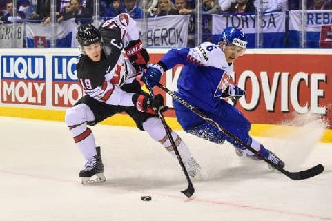 Sport Bilder des Tages (190514) -- KOSICE, May 14, 2019 -- Martin Fehervary (L) of Canada vies with Martin Fehervary of Slovakia during the 2019 IIHF Ice hockey Eishockey World Championship WM Weltmeisterschaft group A game between Slovakia and Canada at Steel Arena in Kosice, Slovakia, May 13, 2019. Canada won 6-5. ) (SP)SLOVAKIA-KOSICE-ICE HOCKEY-IIHF-WORLD CHAMPIONSHIP-GROUP A-CAN VS SVK LukaszxLaskowski 